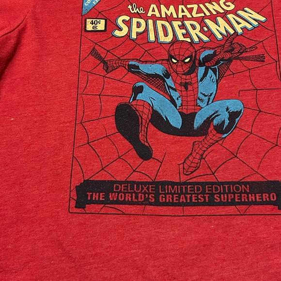 Marvel T-Shirt - Picture 2 of 4